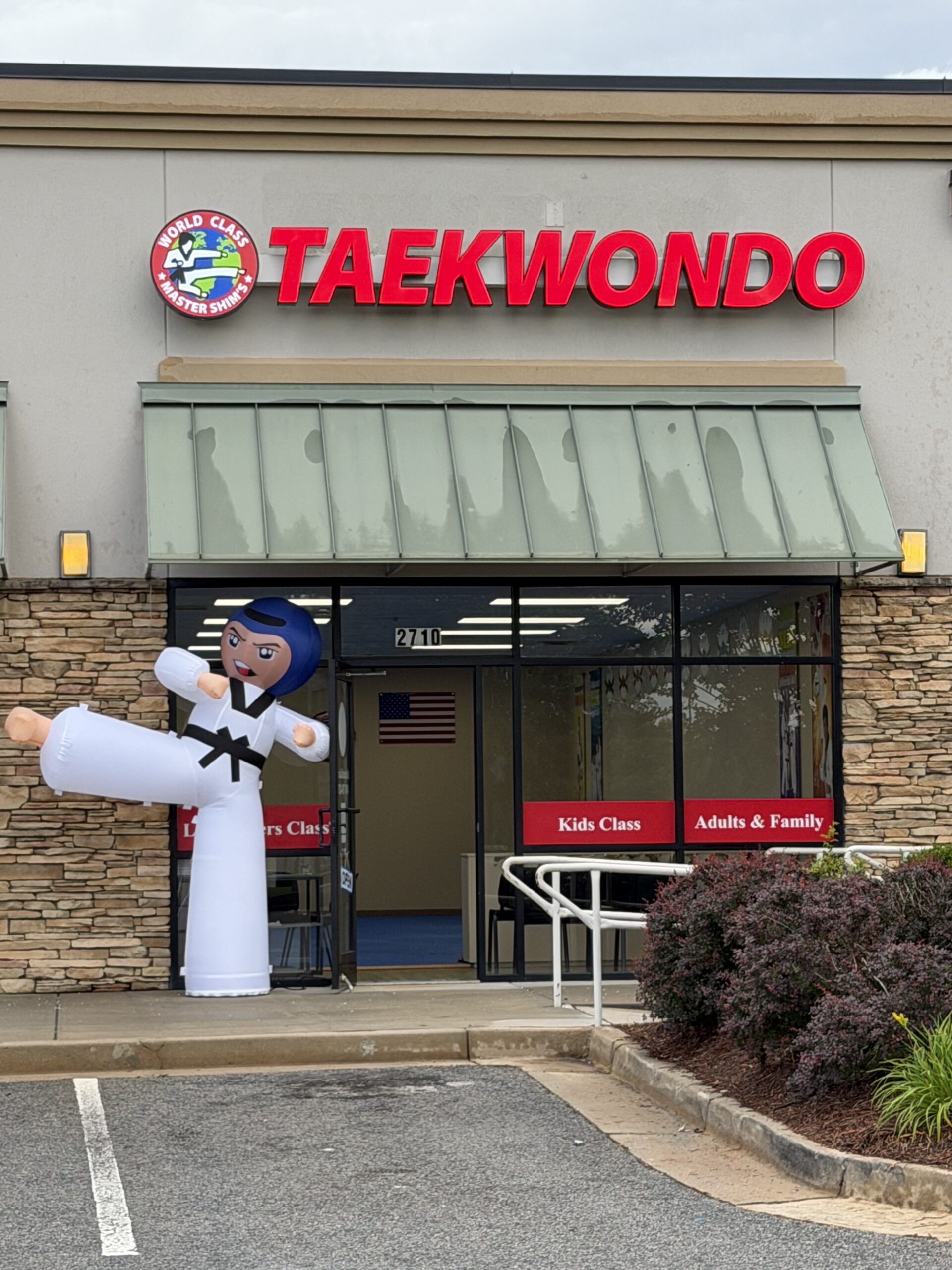 Master Shim's World Class Tae Kwon Do Locust Grove location exterior